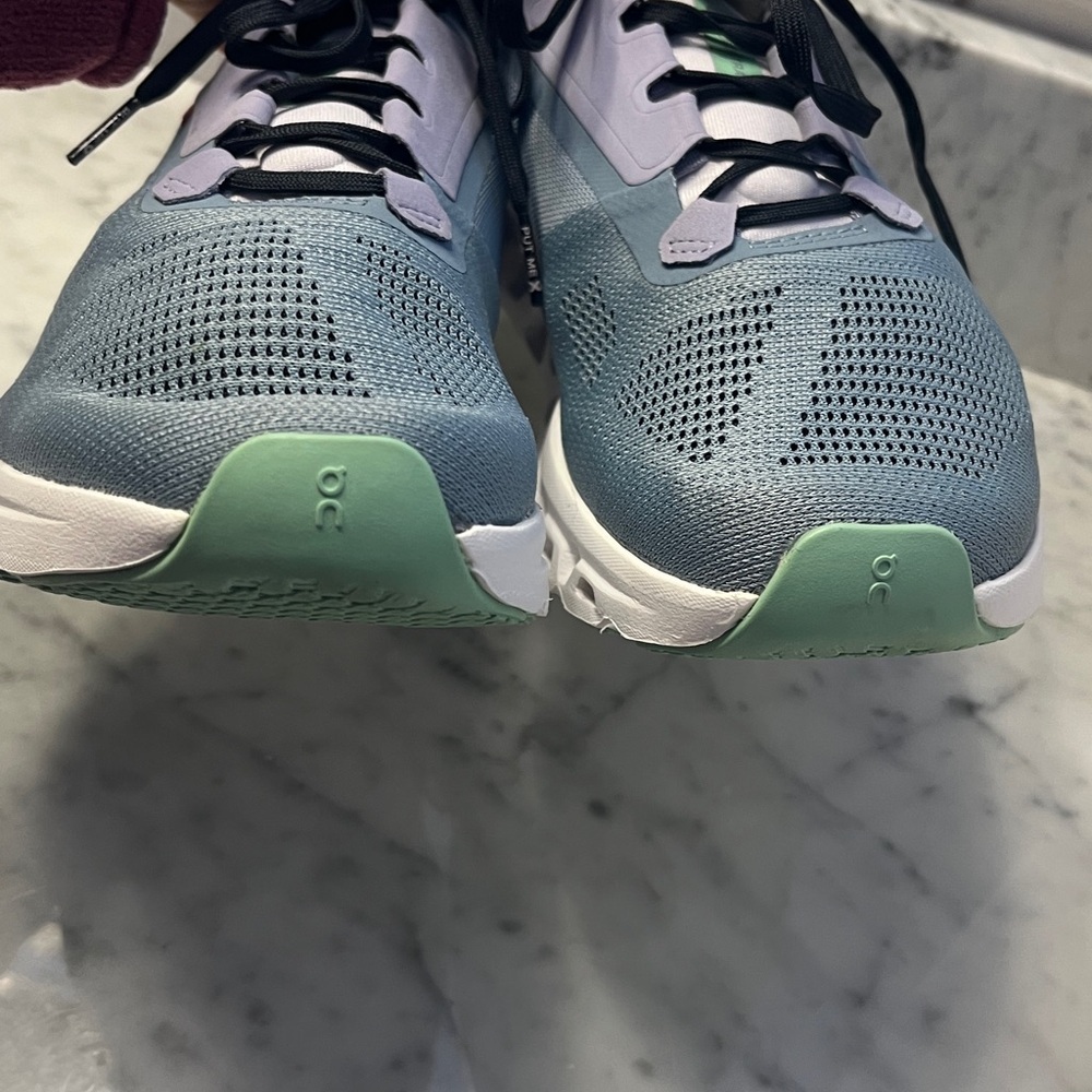 On Running Cloudstratus 3 Size 9.5 NEW - Picture 12 of 15